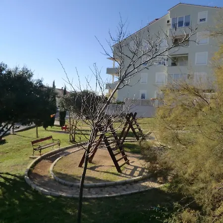 Popovic Apartman Pula